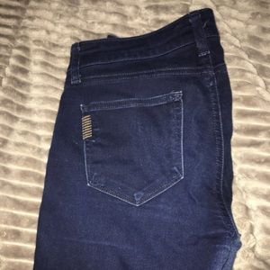 Paige size 29 dark skinny stretch jeans